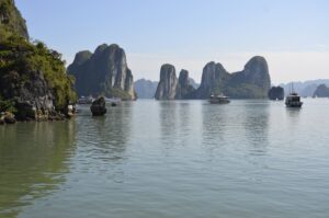Halong-bay-vietnam